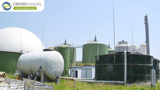 EGSB reaktörü ile cam kaplı koyu yeşil anaerobik sindirici tank